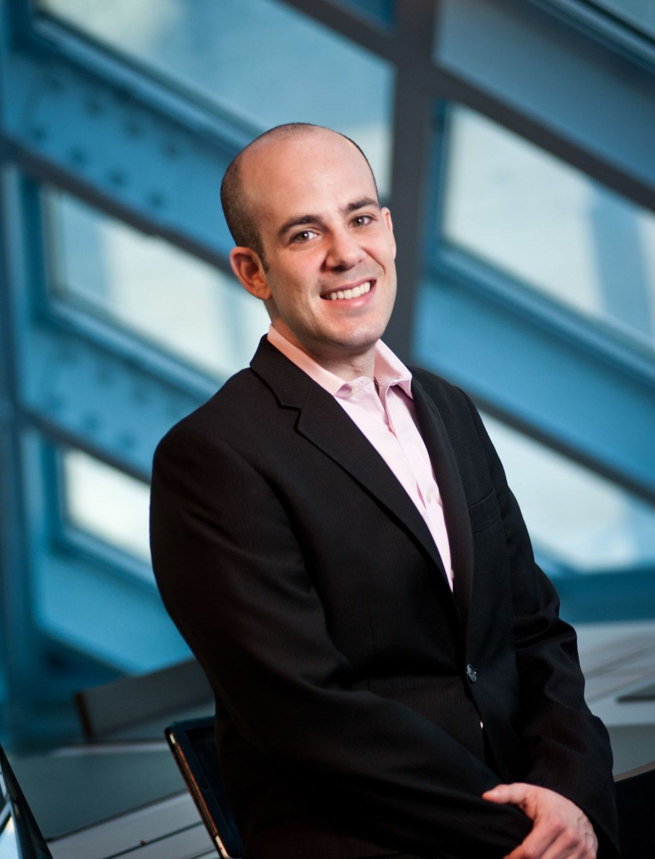Scott Steinberg, event moderator and facilitator
